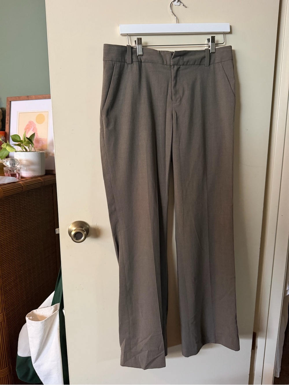 Banana Republic Women’s Brown Pinstripe Pants - Classic Straight Leg